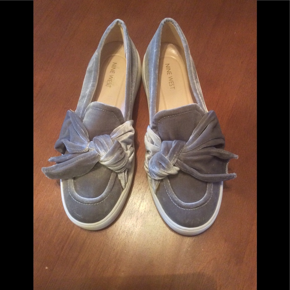 Nine West velvet slip ons. New 8M